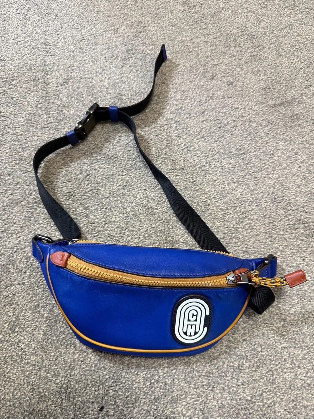EUC Unisex Coach Rivington Belt Bag Blue Leather Waist Bag 13" x 5" - Picture 5 of 8